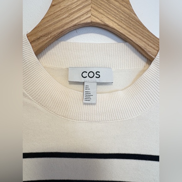 COS Short-Sleeve Knitted T-Shirt , sz : small - Picture 4 of 8
